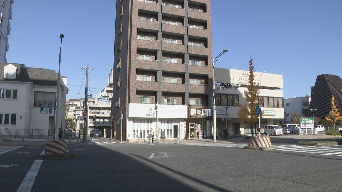 横断歩道で70代くらいの女性はねられ重体 軽乗用車運転の20歳大学生を現行犯逮捕 事故後に自ら119番通報 名古屋・千種区