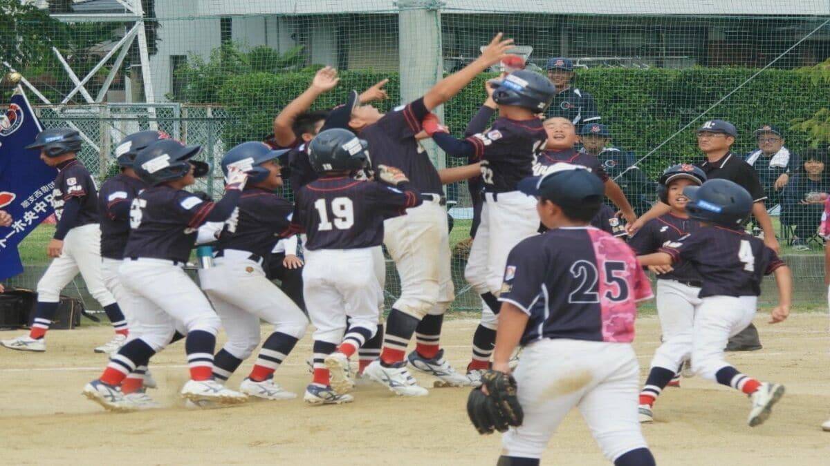 “MLB”が日本で少年野球大会 ｢優勝したい｣親子に密着 プロ目指す小6自宅には“野球部屋” 母は午前3時半起きで全力応援…強豪集うファイナルステージの結果は？