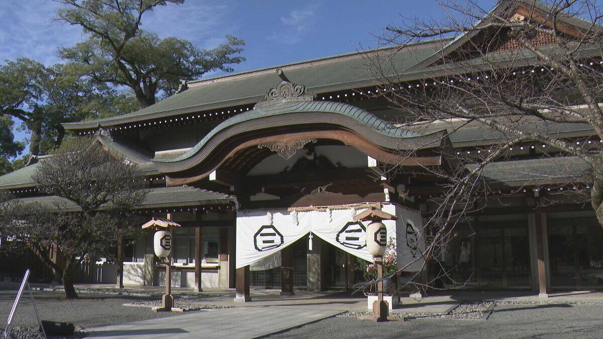藤井聡太六冠(24) 6連覇なるか ｢竜王戦｣第2局始まる 服部慎一郎七段(27)が挑む 棋聖戦のリベンジ…  23日午後決着見込み 静岡･三島市
