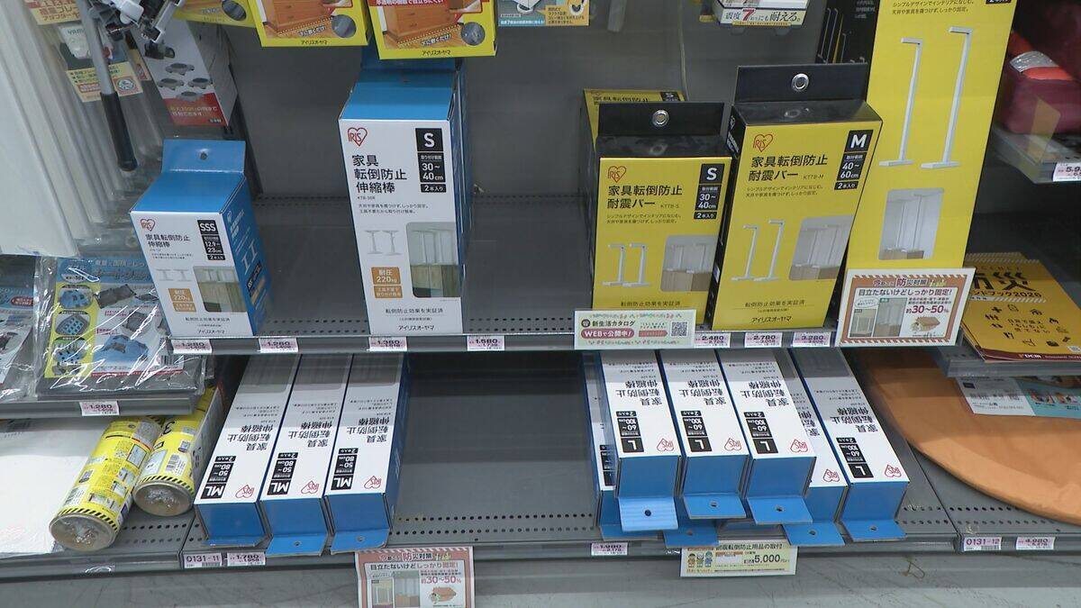 防災グッズも暑さ対策“ひんやりアイテム”が人気…たたいて冷却するものや熊本地震後に売り上げが3倍になった冷感ボディシートなど