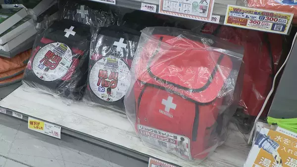 「防災グッズも暑さ対策“ひんやりアイテム”が人気…たたいて冷却するものや熊本地震後に売り上げが3倍になった冷感ボディシートなど」の画像