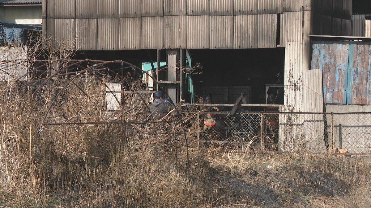 解体業者の倉庫で火事 原因は“もみ殻”か… 従業員のベトナム人実習生(39)を緊急搬送 岐阜･羽島市