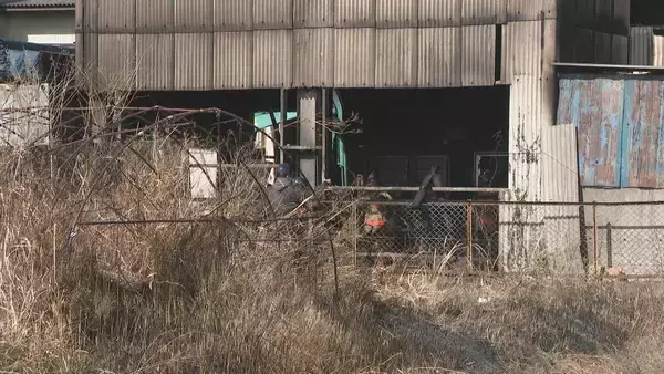 「解体業者の倉庫で火事 原因は“もみ殻”か… 従業員のベトナム人実習生(39)を緊急搬送 岐阜･羽島市」の画像