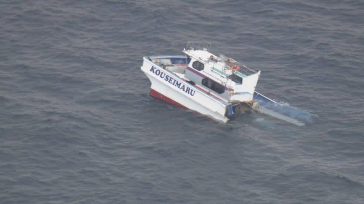 【速報】貨物船と遊漁船が衝突 13人が海に投げ出される 少なくとも1人心肺停止 8人ケガ 遊漁船は2つに割れて“沈没” 三重･鳥羽市