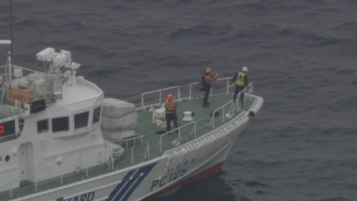 【速報】貨物船と遊漁船が衝突 13人が海に投げ出される 少なくとも1人心肺停止 8人ケガ 遊漁船は2つに割れて“沈没” 三重･鳥羽市