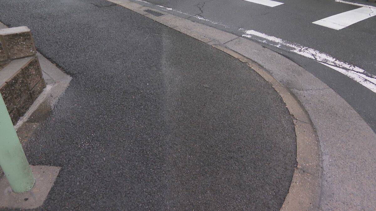 ｢幼稚園バスと自転車の事故｣ 自転車の60代女性がバスに足を挟まれる 園児にケガなし 名古屋･熱田区