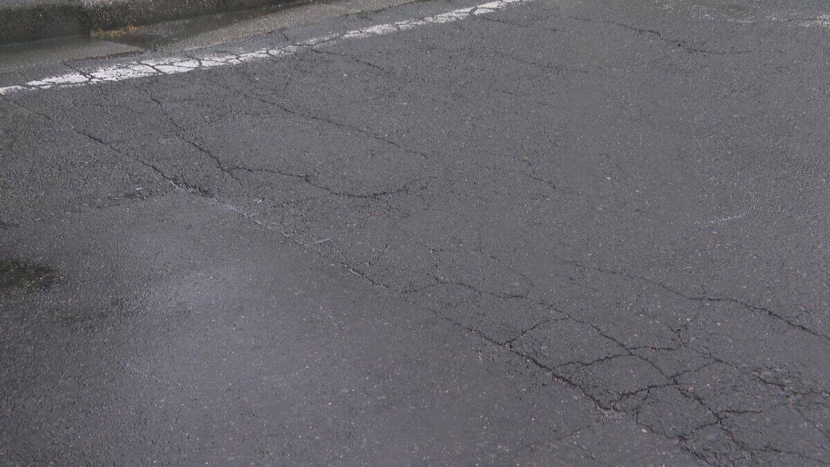 ｢幼稚園バスと自転車の事故｣ 自転車の60代女性がバスに足を挟まれる 園児にケガなし 名古屋･熱田区