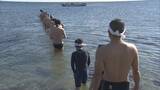 「極寒の中…海で“寒中水泳” 高校生や小学生ら約20人が参加 江戸時代から伝わる泳法“観海流”を披露 三重･津市」の画像6