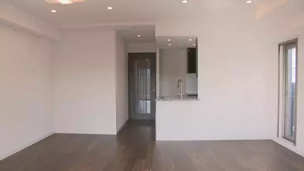 「“住宅ローン減税の拡充”でマンションが買いやすくなる？中古住宅への支援で新築との差が少なくなり…｢中古マンション購入者は恩恵を受けやすくなる｣」の画像