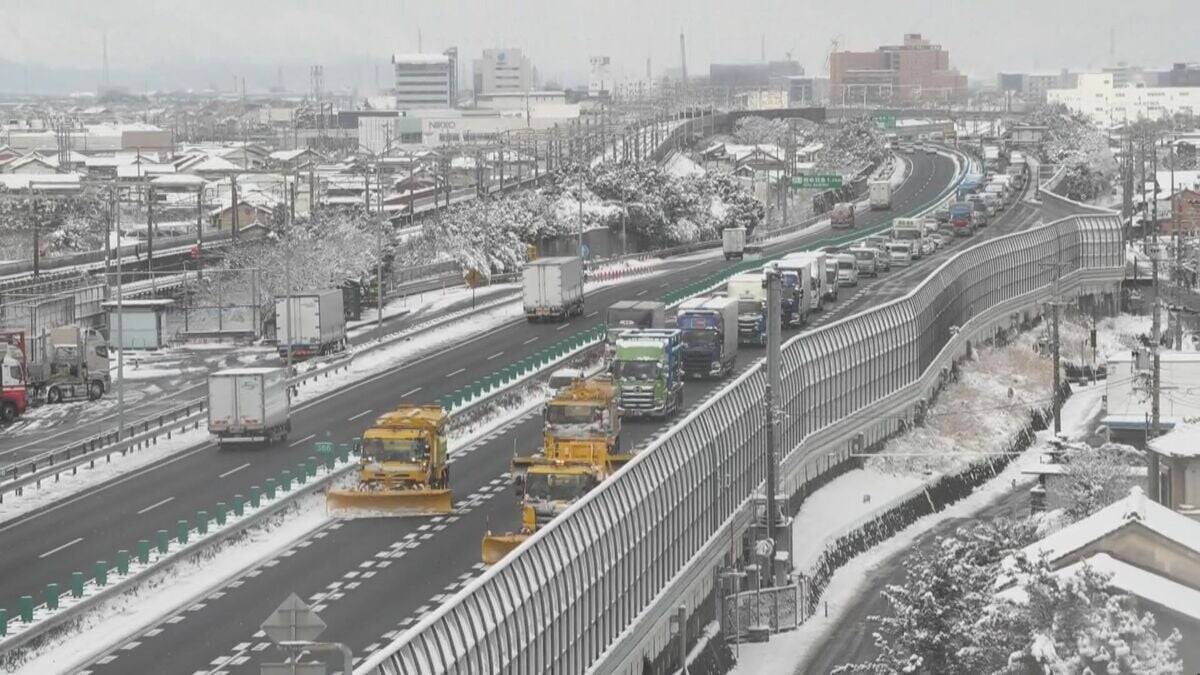 【大雪情報】東海地方各地で大雪　岐阜市で１１センチ　名古屋で１センチの積雪　新幹線も遅れが発生
