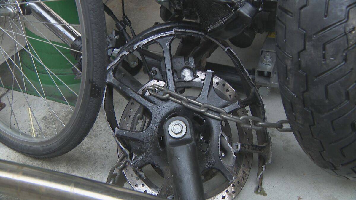 逆走車がバイクなどに衝突… バイクの26歳男性が死亡 逆走車を運転していたトルコ国籍の男は酒を飲んだ状態 愛知･豊田市