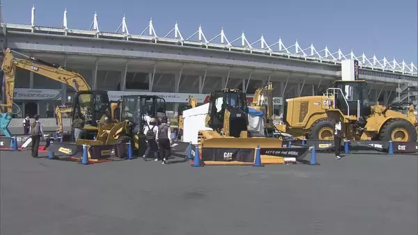 ショベルカーなど60台以上の「働くのりもの」を集めたイベント 子どもも大人も楽しめる 三重・鈴鹿サーキットパーク