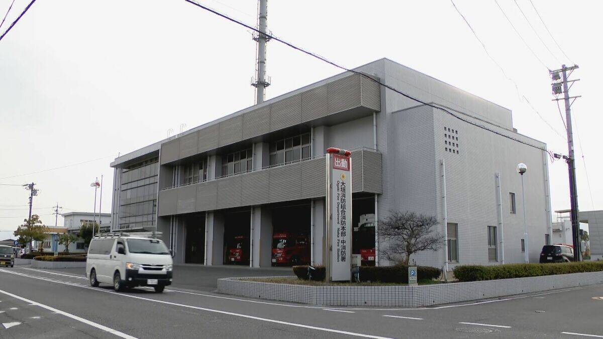 灯油にガソリン混入か 販売したガソリンスタンドに長蛇の列… 警察と消防が立ち入り調査 購入した客のポリタンクの中身を確認 岐阜･大垣市