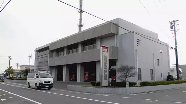 「灯油にガソリン混入か 販売したガソリンスタンドに長蛇の列… 警察と消防が立ち入り調査 購入した客のポリタンクの中身を確認 岐阜･大垣市」の画像