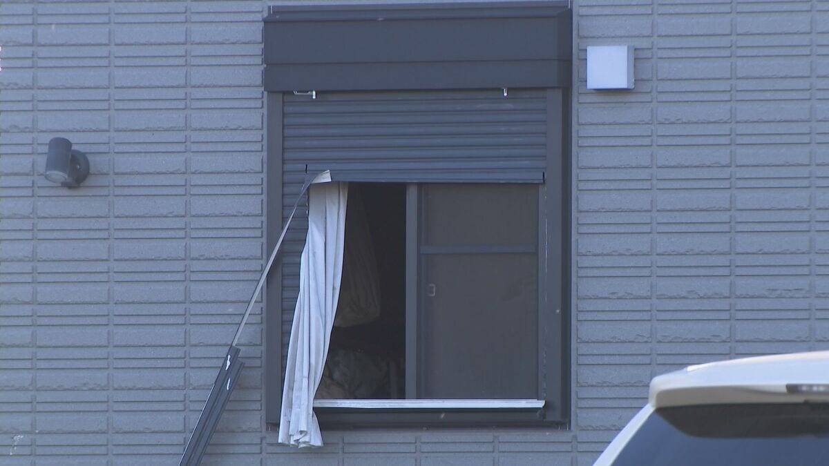 ｢隣の家が爆発…｣ 住人の女性が死亡 同居する息子も全身にやけど 愛知･刈谷市で早朝に住宅火災 火元の住宅には5人が暮らす