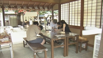 「お伊勢参り」の土産物として古くから親しまれた三重の伝統工芸品の魅力がここに  日替わりで「匠」が直接指導する工作教室 伊勢市の「おかげ横丁」で16日（日）まで開催