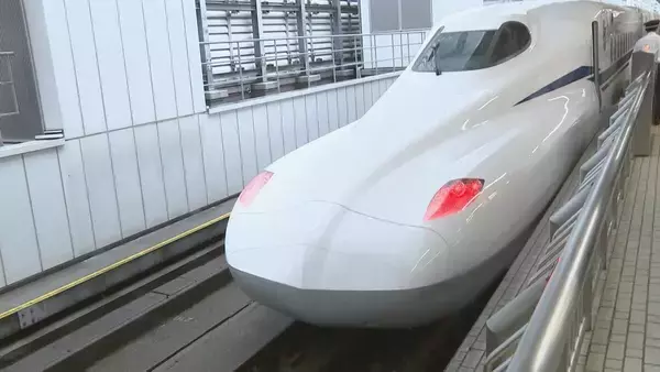 「新幹線内で愛犬をケージから出せる！｢わんわんエクスプレス｣ 今年も試験運行 6月の｢インターペット大阪｣に合わせて…限定100人」の画像