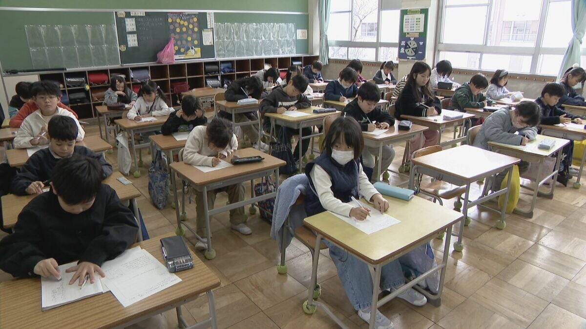 ｢お年玉は千円を3枚欲しい…｣ 愛知県内の小学校で終業式 名古屋・東区の東桜小学校では2学期に頑張ったことの発表も