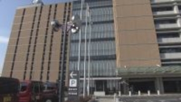 男子児童が首を圧迫され…約15分間意識失う 市教委が｢いじめ重大事態｣と認定 当時の状況は被害児童ともう一方の児童とで食い違う