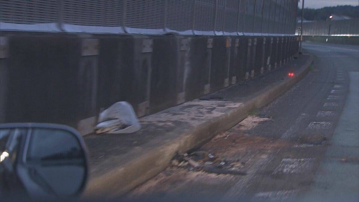 大型トレーラーと正面衝突 乗用車を運転していた33歳男性が全身を強く打って死亡 乗用車が車線はみ出したか