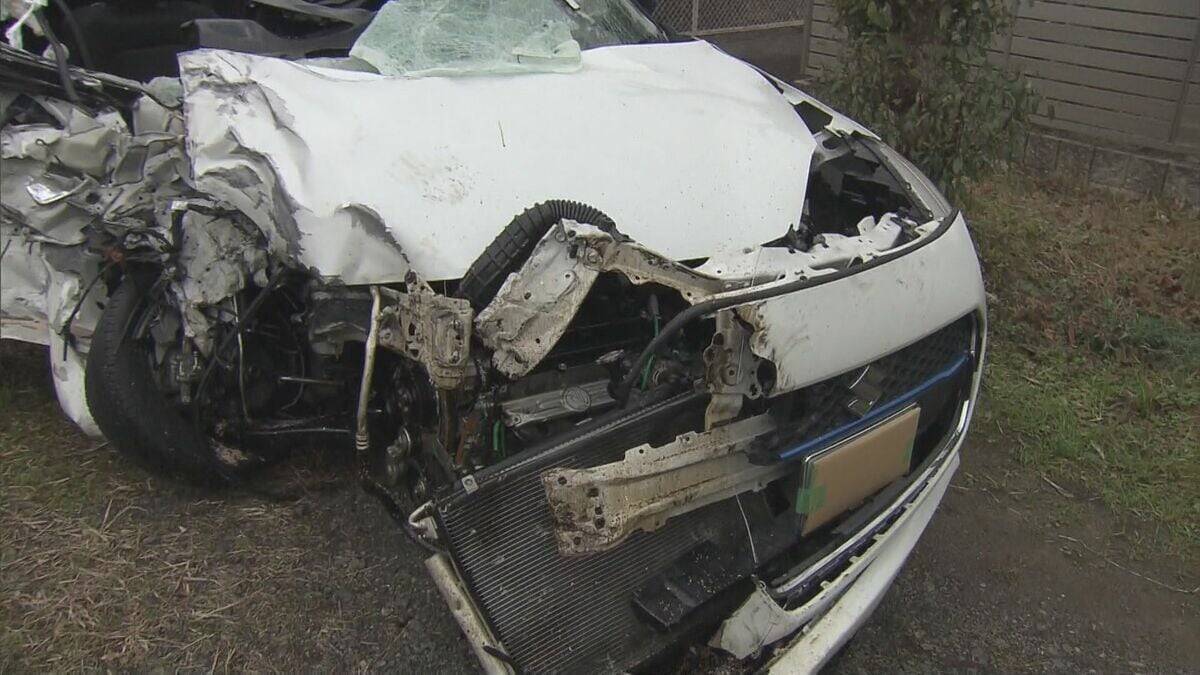 大型トレーラーと正面衝突 乗用車を運転していた33歳男性が全身を強く打って死亡 乗用車が車線はみ出したか