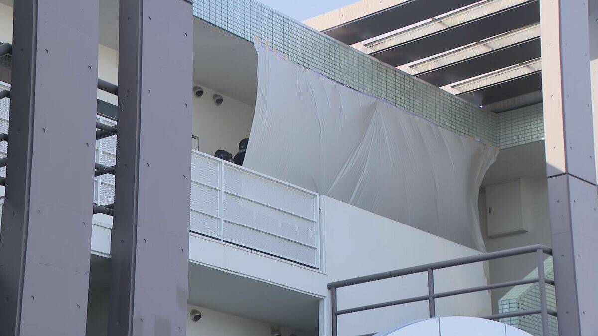 ベッド上の女性遺体は「窒息死」愛知・豊田市のアパートで殺人放火 数日前には酒に酔った男性が大声あげて部屋のドア叩く