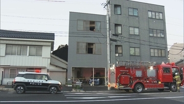 鉄骨3階建ての住宅で火事 住人の68歳男性が死亡 岐阜市の住宅街
