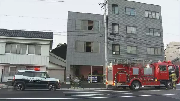 鉄骨3階建ての住宅で火事 住人の68歳男性が死亡 岐阜市の住宅街