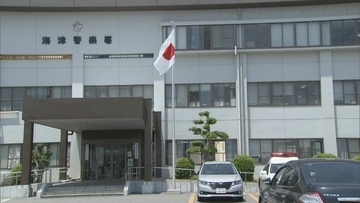 岐阜・海津市の大江川で、ボートにしがみついていた70代男性救助。男性は意識不明の重体。