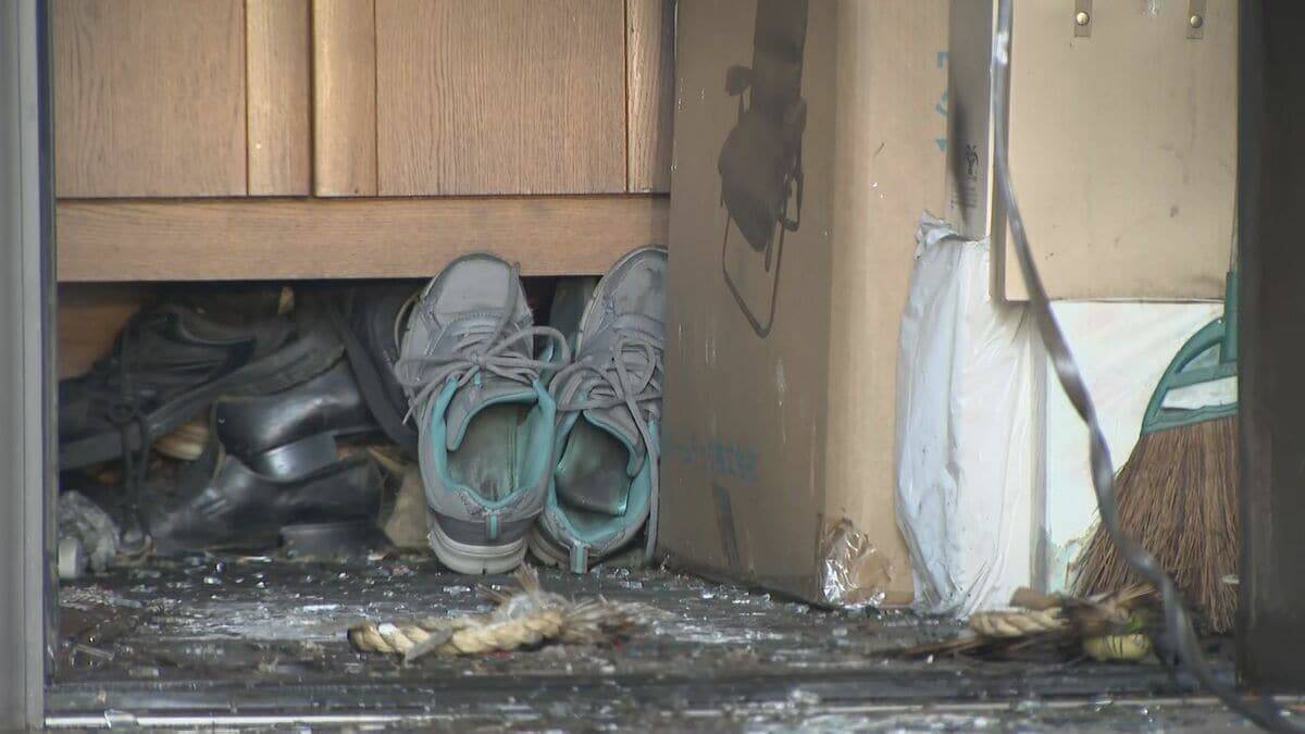 愛知･大府市の住宅火災で70代兄弟が死亡 未明に近隣住民が通報 2階建て木造住宅の1階部分が全焼