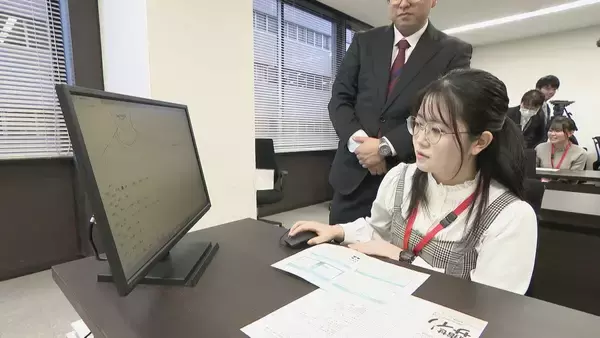 捜査用“似顔絵”もAIで 30秒で記憶した容疑者の年代や顔の特徴を入力すると…すぐに作成 愛知県警がNTTデータや人間環境大学と開発するシステム初公開 実用化時期は未定