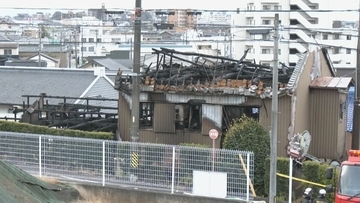 深夜の火事で木造住宅が全焼し1人死亡　この家に1人で住む80歳女性か　愛知・岡崎市