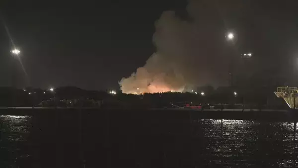 「大同特殊鋼の火事 約60時間経っても鎮火せず 火は鉄くずなどの廃材を保管するスペースから… 愛知･東海市の知多工場」の画像