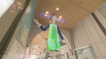 閉店迫る名鉄百貨店 ナナちゃんは広報部員として“最後の変身” 売り尽くしセールはきょうも大盛況