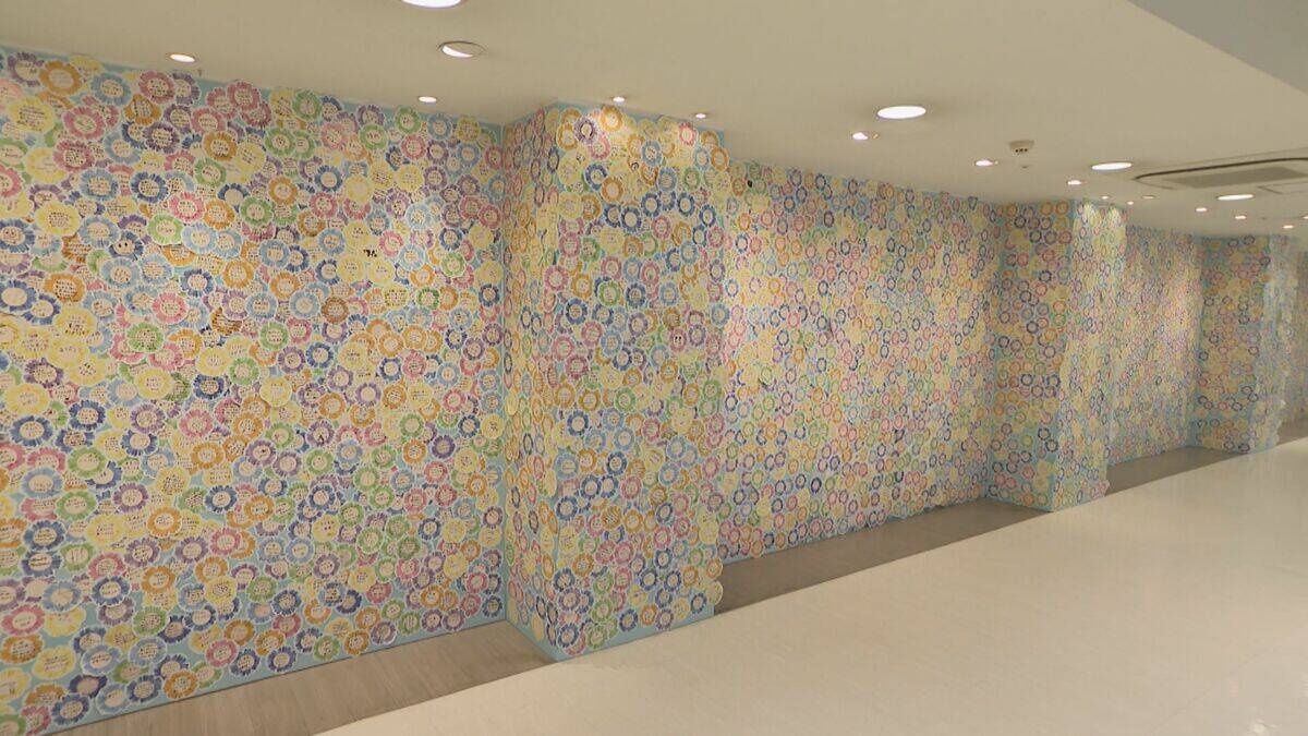 閉店迫る名鉄百貨店 ナナちゃんは広報部員として“最後の変身” 売り尽くしセールはきょうも大盛況