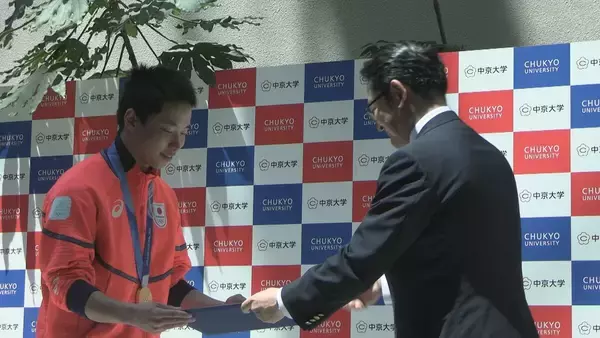 「「大学の授業に出て頑張って卒業できたら…」フィギュア・鍵山優真ら冬季五輪メダリストが中京大学に凱旋　在学生からの質問に頭を悩ませる一幕も」の画像