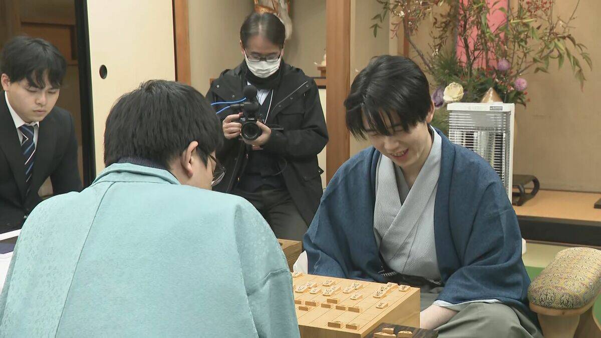 「苦しい時間が長い将棋になってしまったかなと」王将戦第１局　熱戦続くも…永瀬九段に藤井六冠敗れる　