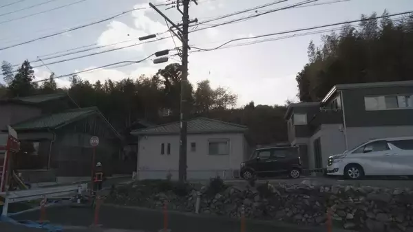 「愛知･岡崎市で山林火災 ｢山の方から煙があがっていて…｣ 約2時間半後に消し止められる」の画像