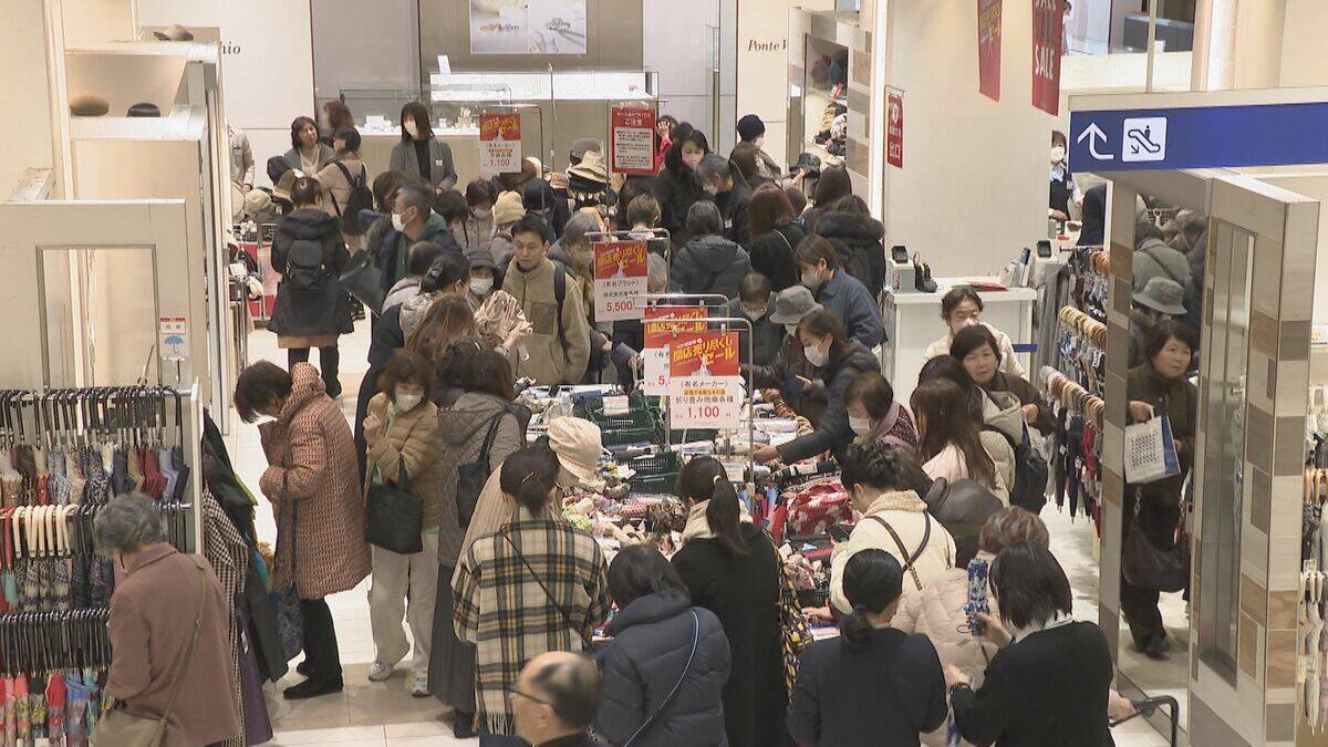 最大8割引きの商品も 名鉄百貨店の“閉店セール”に大行列 ナナちゃんデザインの限定品も発売 2月末の閉店後も一部で営業継続を検討