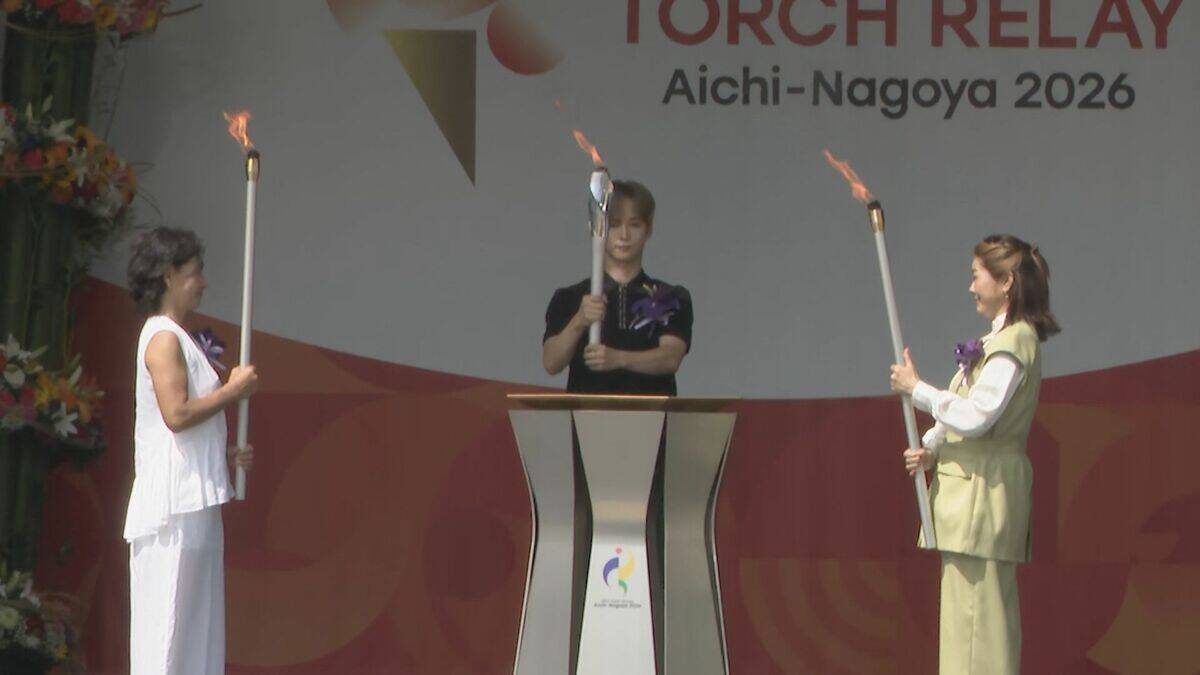 アジア大会の聖火リレー始まる 女子レスリング・オリンピック３連覇の吉田沙保里さん トーチを手に名古屋城をスタート 9月19日の大会開幕に向け約1000人のランナーがつなぐ