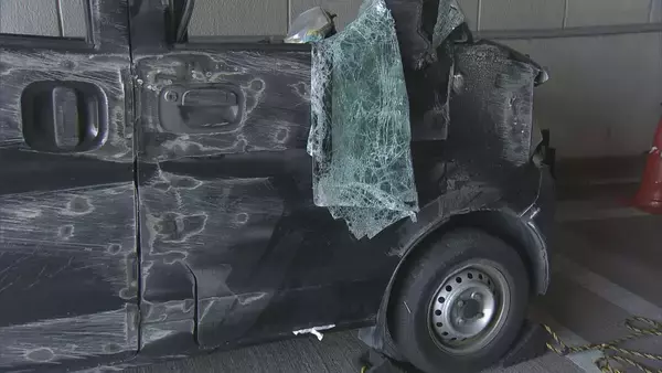 「大型トラックなど3台からむ事故 軽ワゴン車は大破… 男性1人死亡 名神高速上り線 岐阜･養老町」の画像
