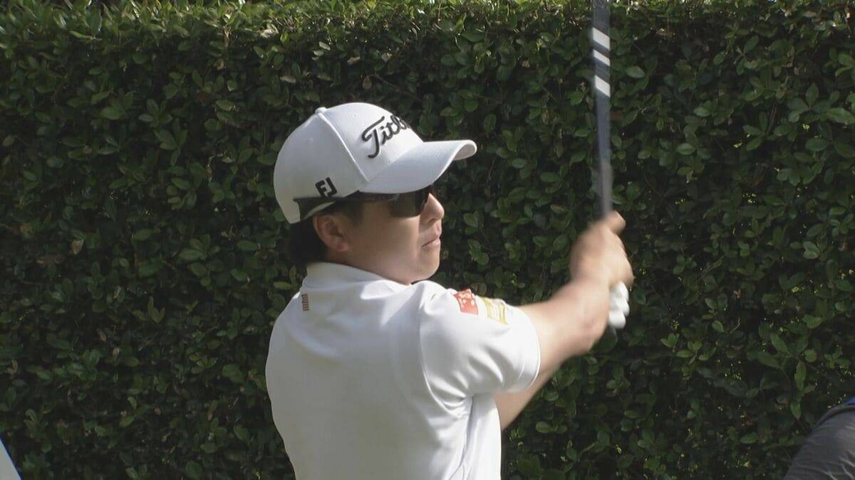 男子ゴルフ　中日クラウンズ決勝１日目　細野勇策が通算12アンダーで単独トップに浮上