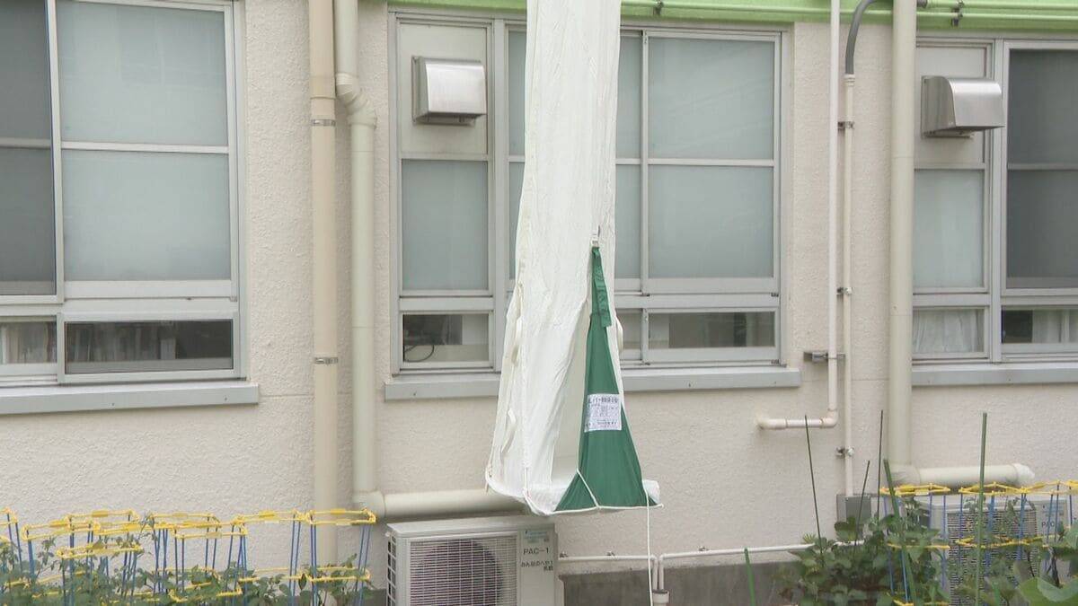 東京の小学校火災で“救助袋”使えず… 名古屋の小学校で聞いた実情は？ 逃げ道がないときの最後の手段 専門家｢年に1回 先生が経験を｣