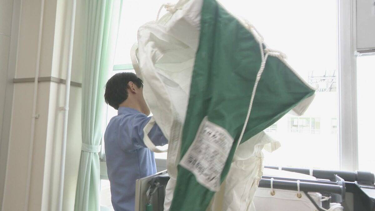 東京の小学校火災で“救助袋”使えず… 名古屋の小学校で聞いた実情は？ 逃げ道がないときの最後の手段 専門家｢年に1回 先生が経験を｣