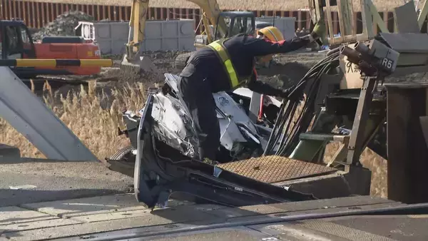 「【速報】名鉄の踏切で電車と車が衝突… 車に乗っていた男性1人ケガか 名古屋･南区」の画像