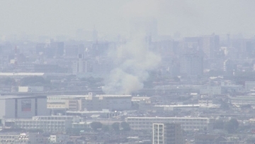 【４日午後10時半改訂】｢爆発して燃え上がっている｣ 住宅が立ち並ぶエリアで火事 住人の男性が軽傷 北名古屋市