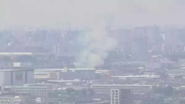 【４日午後10時半改訂】｢爆発して燃え上がっている｣ 住宅が立ち並ぶエリアで火事 住人の男性が軽傷 北名古屋市