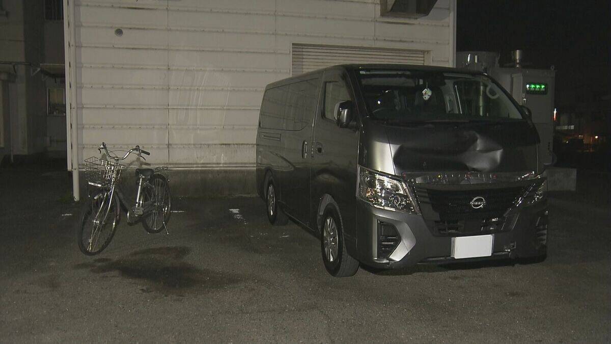 岐阜・北方町で自転車の78歳男性がワンボックス車にはねられ死亡　現場の交差点は見通しが良くなくカーブミラーも