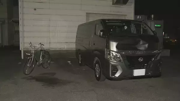 「岐阜・北方町で自転車の78歳男性がワンボックス車にはねられ死亡　現場の交差点は見通しが良くなくカーブミラーも」の画像
