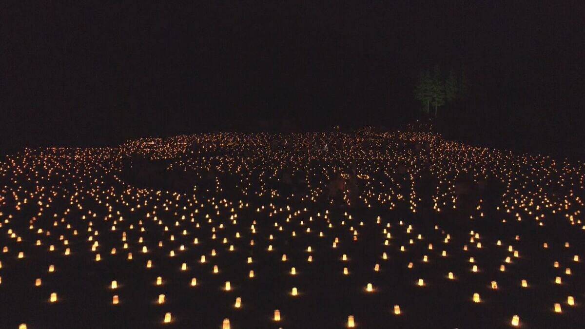 ”満点の星空が地上に”１万個のキャンドルの灯り 森の中で楽しむ夏の夜　岐阜・下呂市　四美ナリエ　「インスタより自分の目で見た方がきれい」